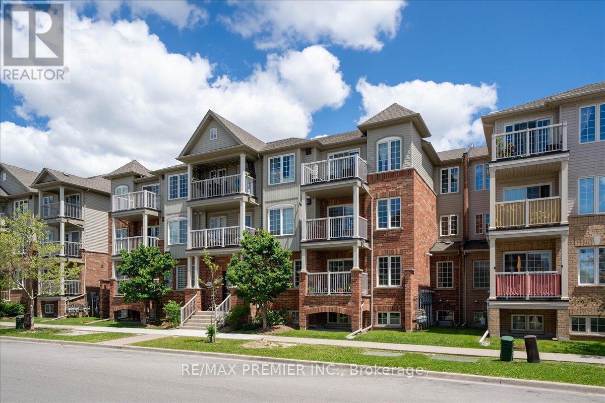 8 - 141 Isaac Devins Boulevard, Toronto, ON