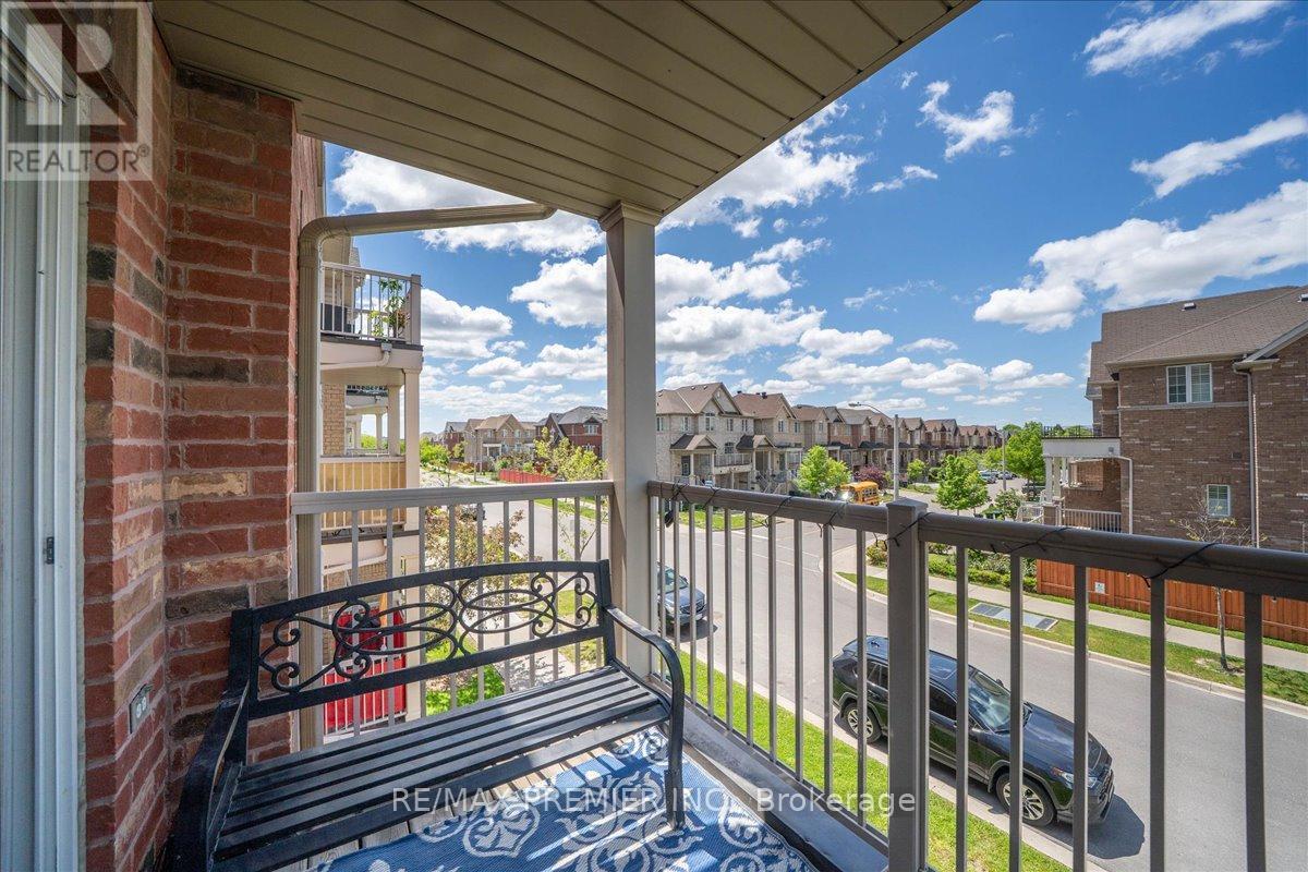 8 - 141 Isaac Devins Boulevard, Toronto, ON