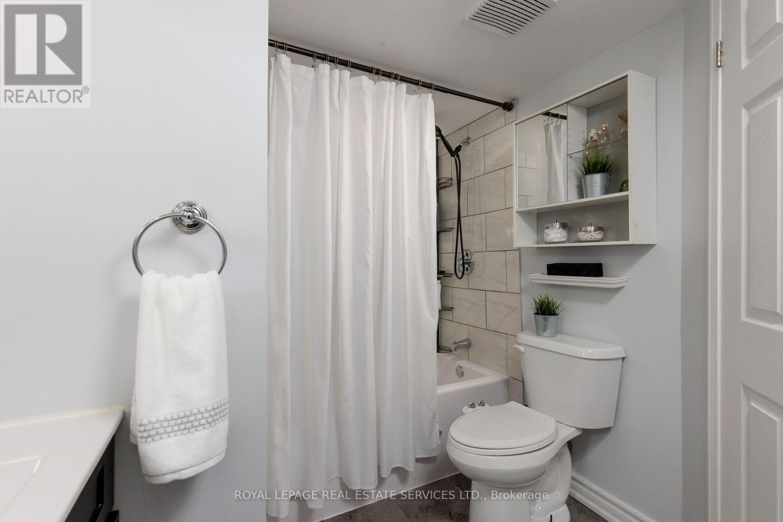 174 - 75 Bristol Road E, Mississauga, ON