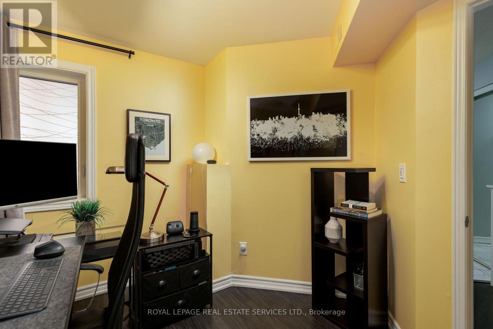 174 - 75 Bristol Road E, Mississauga, ON