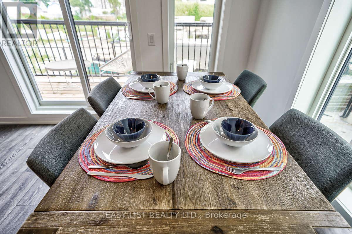 27 Spruce Pines Crescent, Toronto, ON