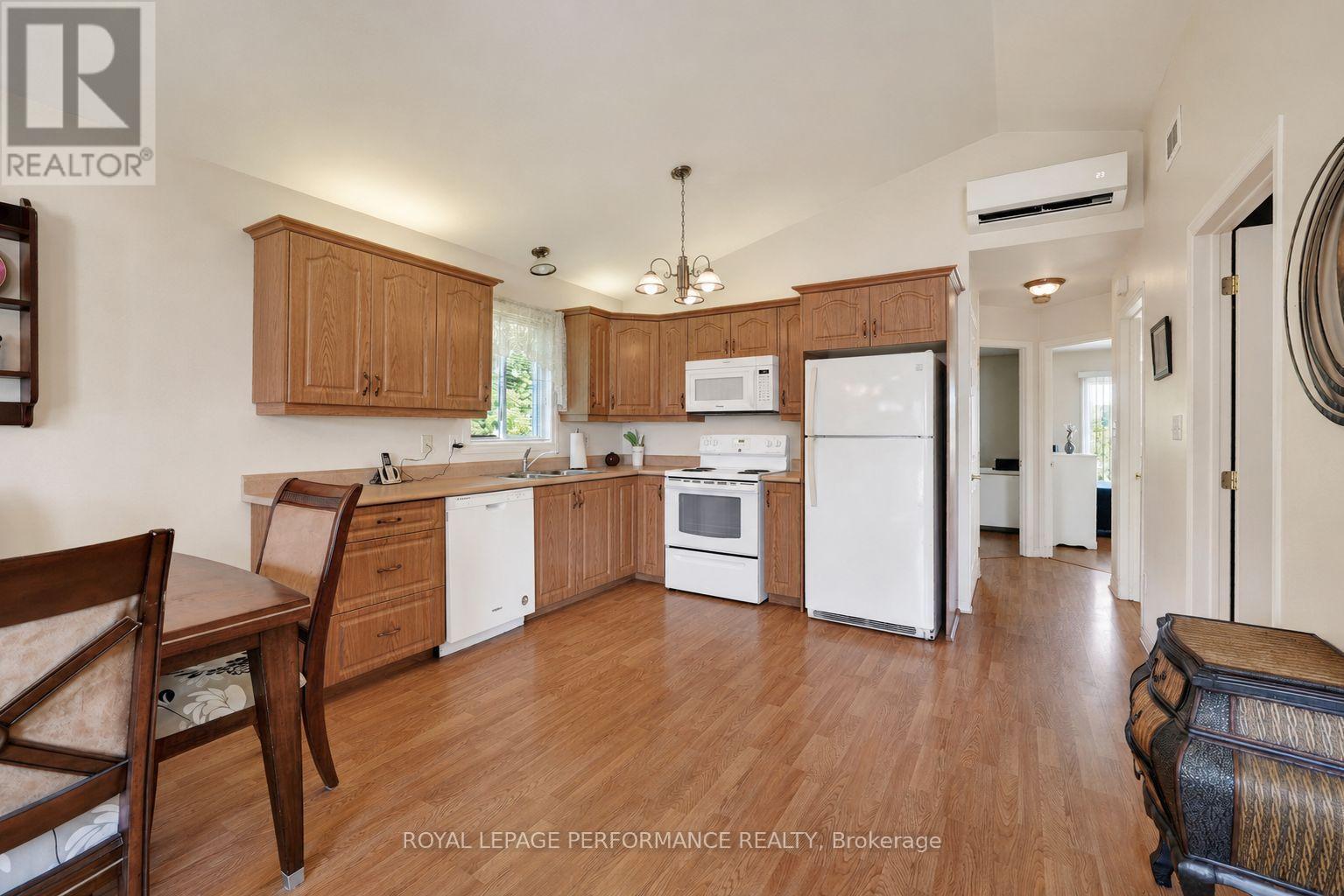 virtual staged - 1506 Frank Court, Cornwall, ON - Indoor Photo Showing Kitchen