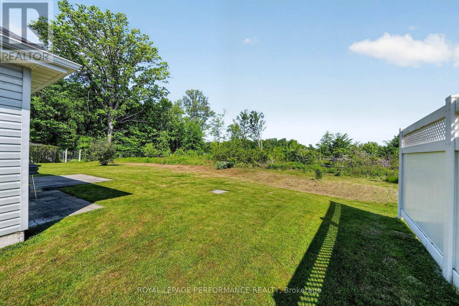 1506 Frank Court, Cornwall, ON - Outdoor