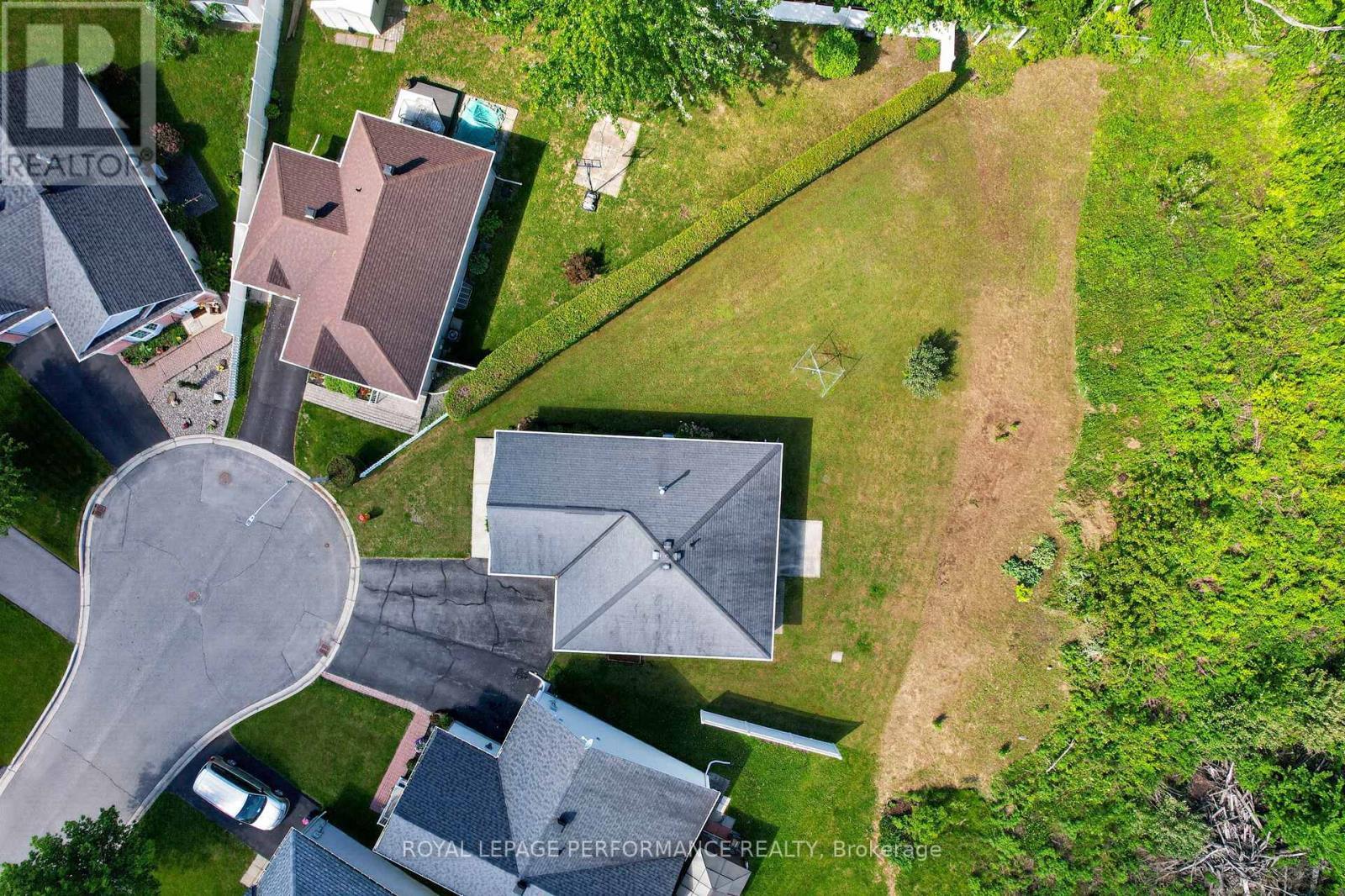 1506 Frank Court, Cornwall, ON - Outdoor