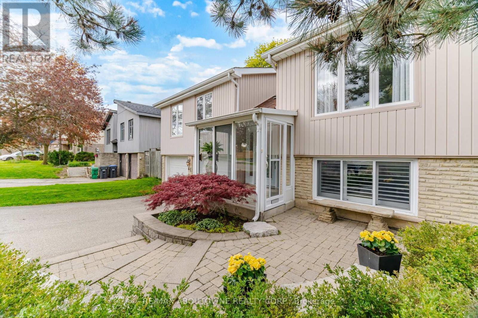 41 Plainsman Road, Mississauga, ON