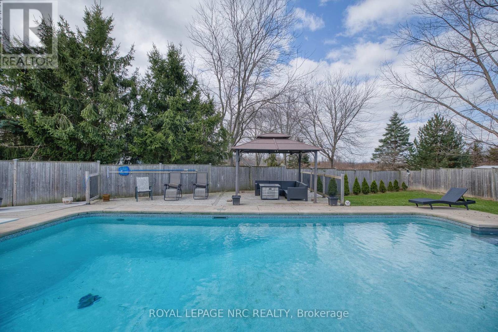 16 Leonard Drive, St. Catharines (Rykert/Vansickle), ON