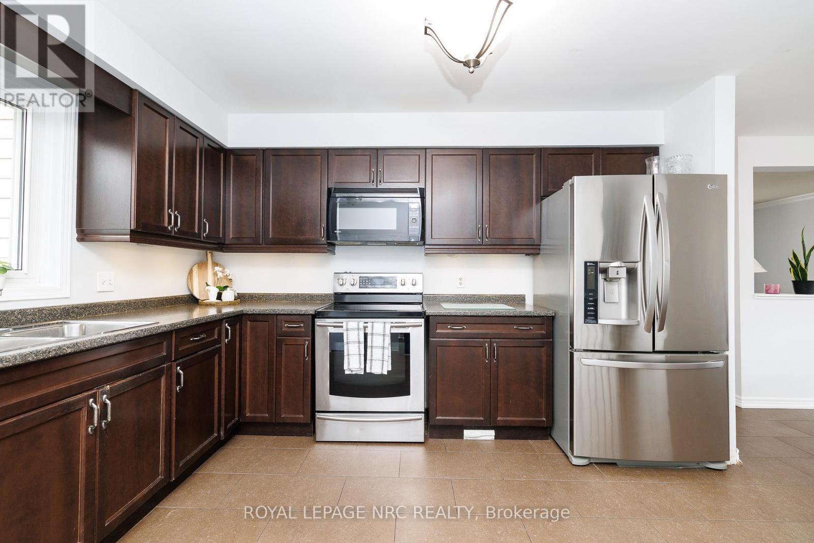Kitchen - 16 Leonard Drive, St. Catharines (Rykert/Vansickle), ON