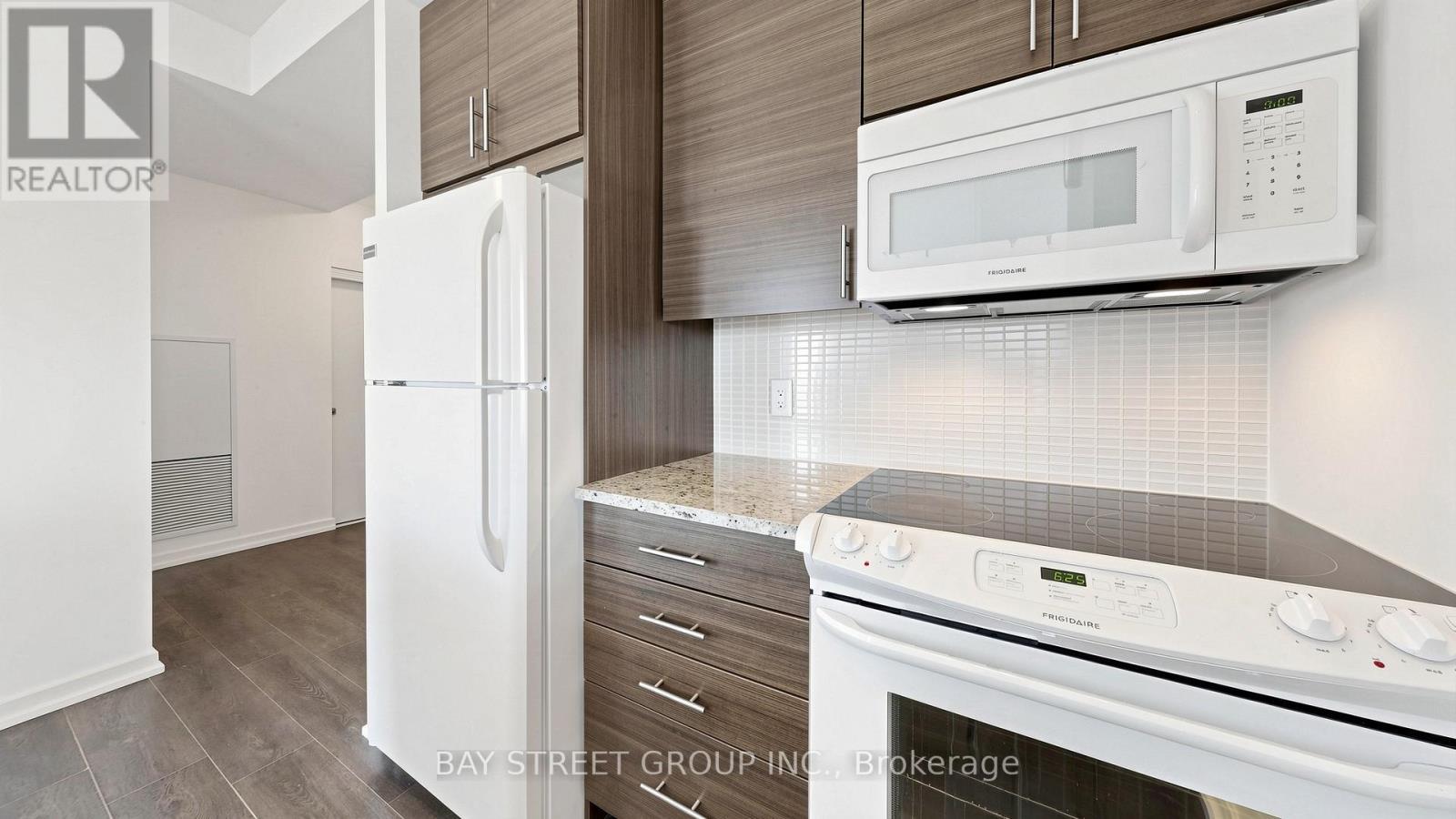 2112 - 70 Forest Manor Road, Toronto, ON
