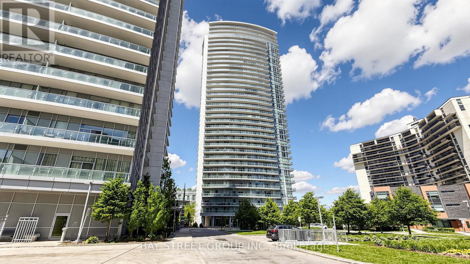 2112 - 70 Forest Manor Road, Toronto, ON