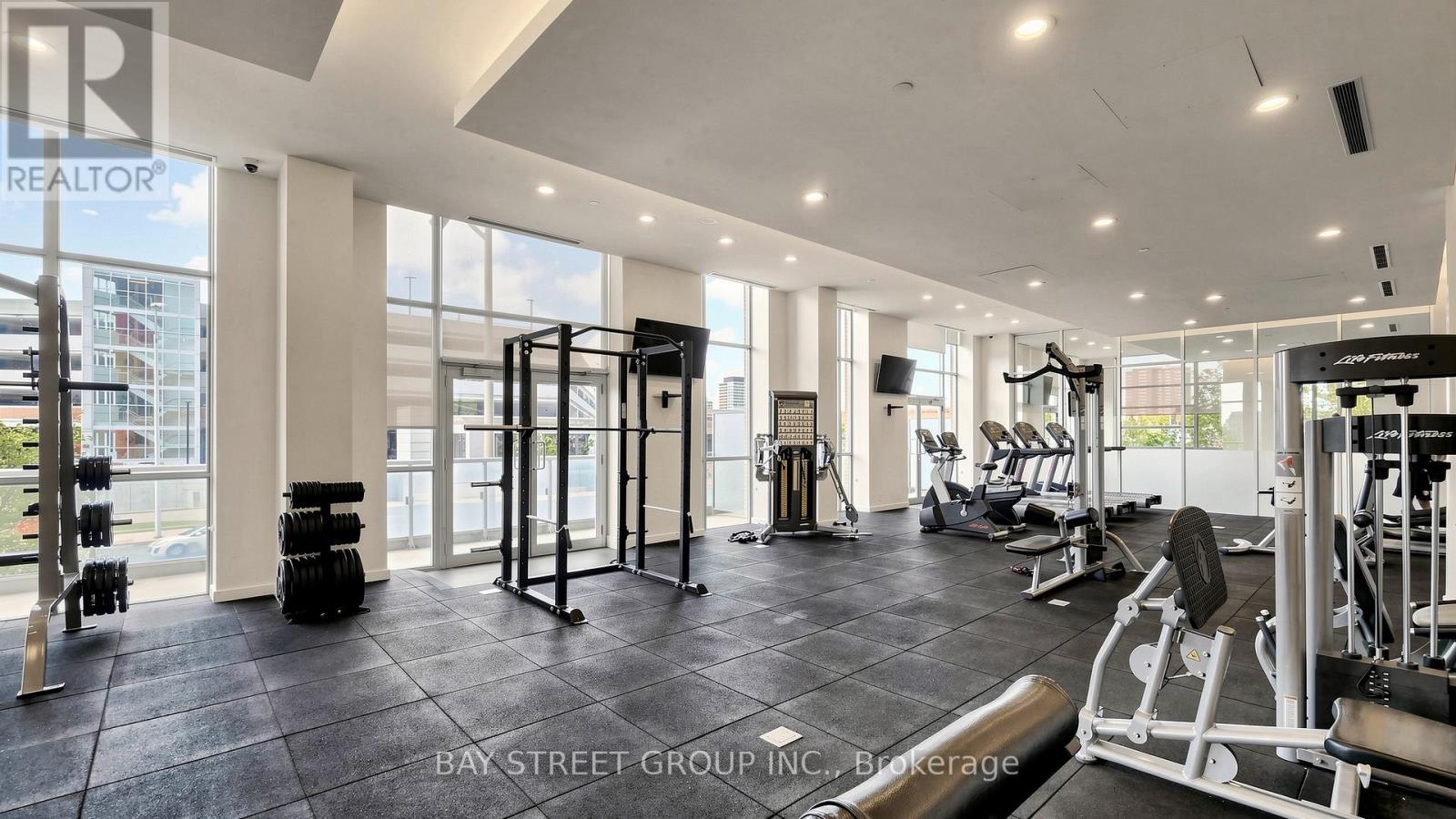 2112 - 70 Forest Manor Road, Toronto, ON