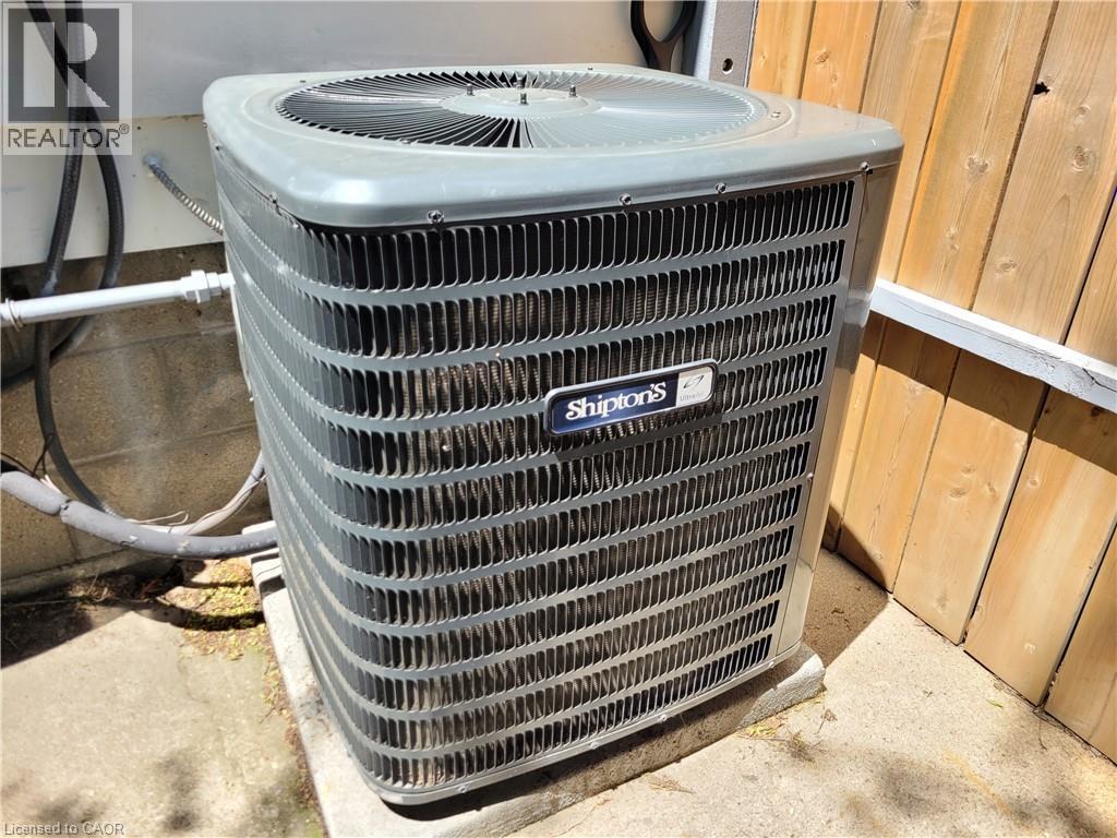 239 West 18Th Street, Hamilton, ON -