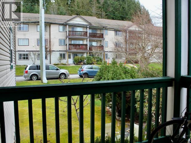 301-5701 Willow Ave, Powell River, BC - Outdoor