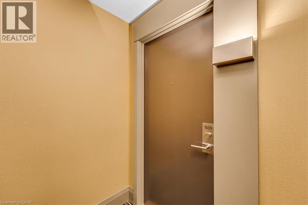 17 Zorra Street Unit# 1509, Etobicoke, ON - Indoor Photo Showing Other Room