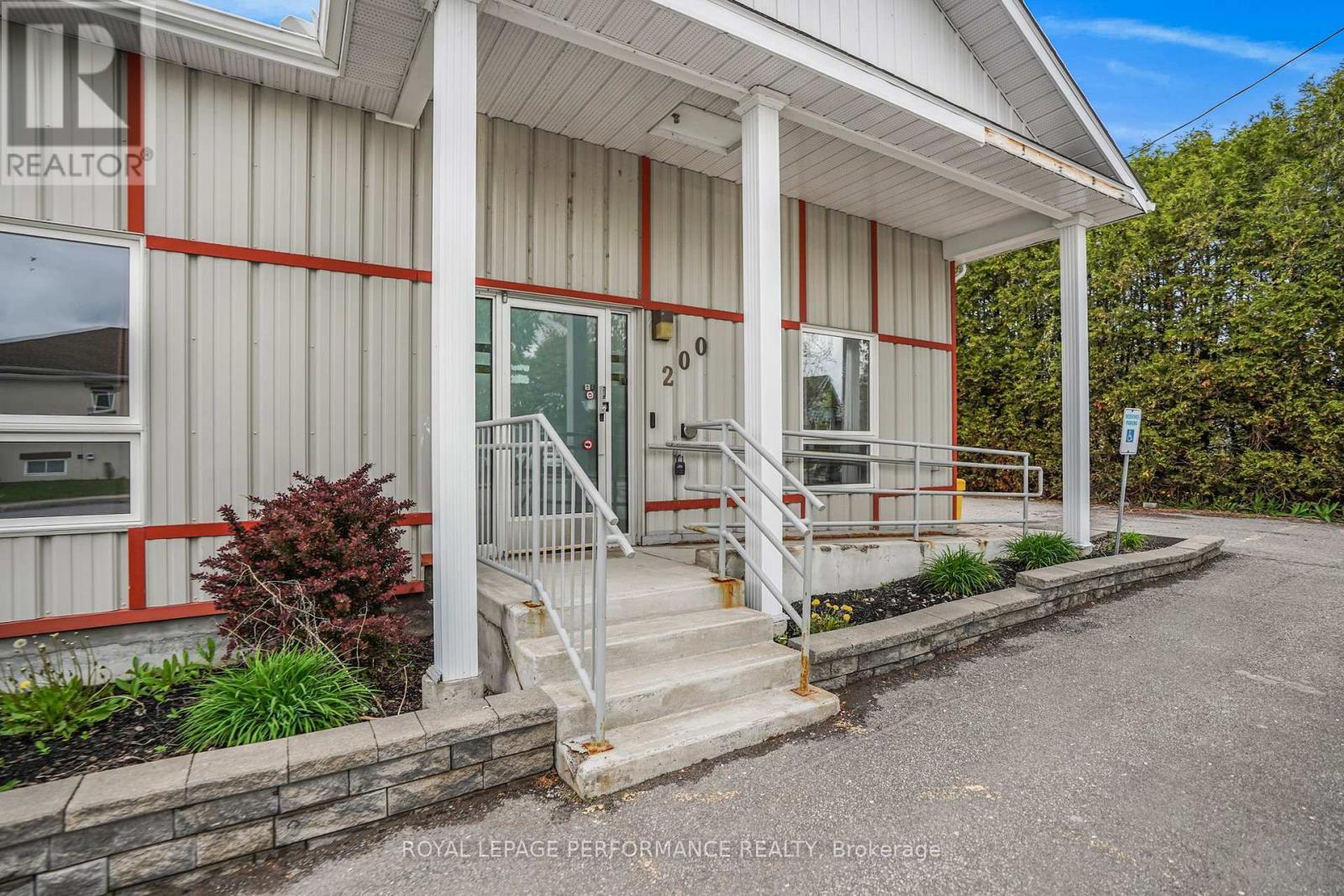 200 Du Comte Street, Alfred And Plantagenet, ON