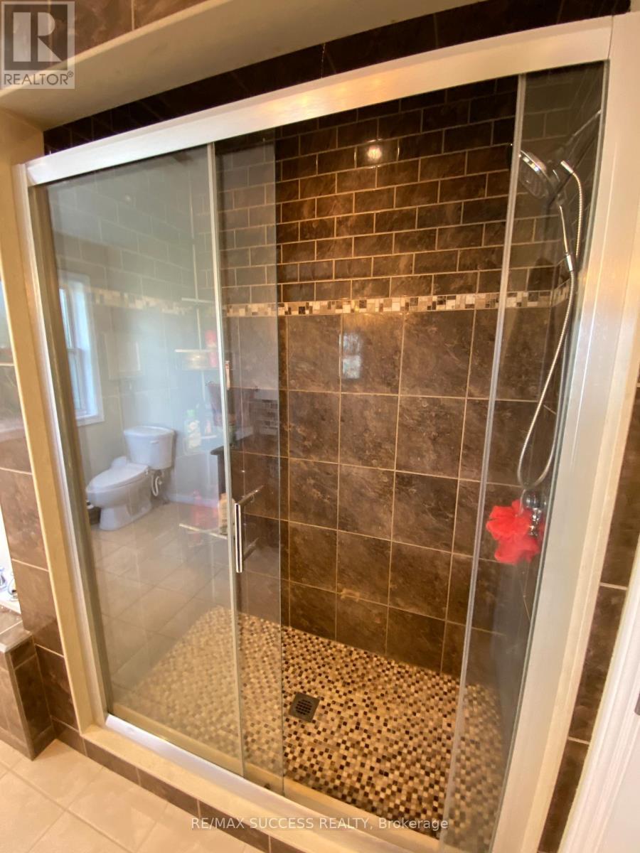 4 Palmer Street, Norfolk, ON - Indoor Photo Showing Bathroom