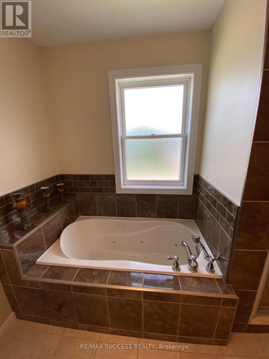 4 Palmer Street, Norfolk, ON - Indoor Photo Showing Bathroom