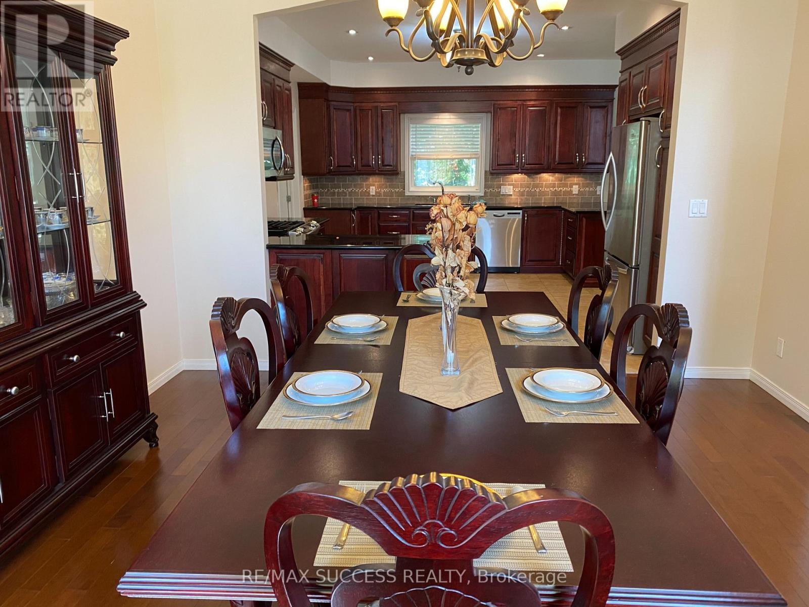 4 Palmer Street, Norfolk, ON - Indoor Photo Showing Dining Room