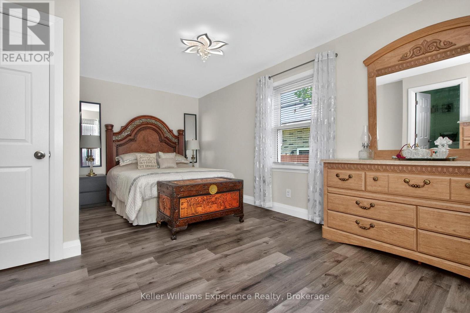 174 Seventh Street, Midland, ON