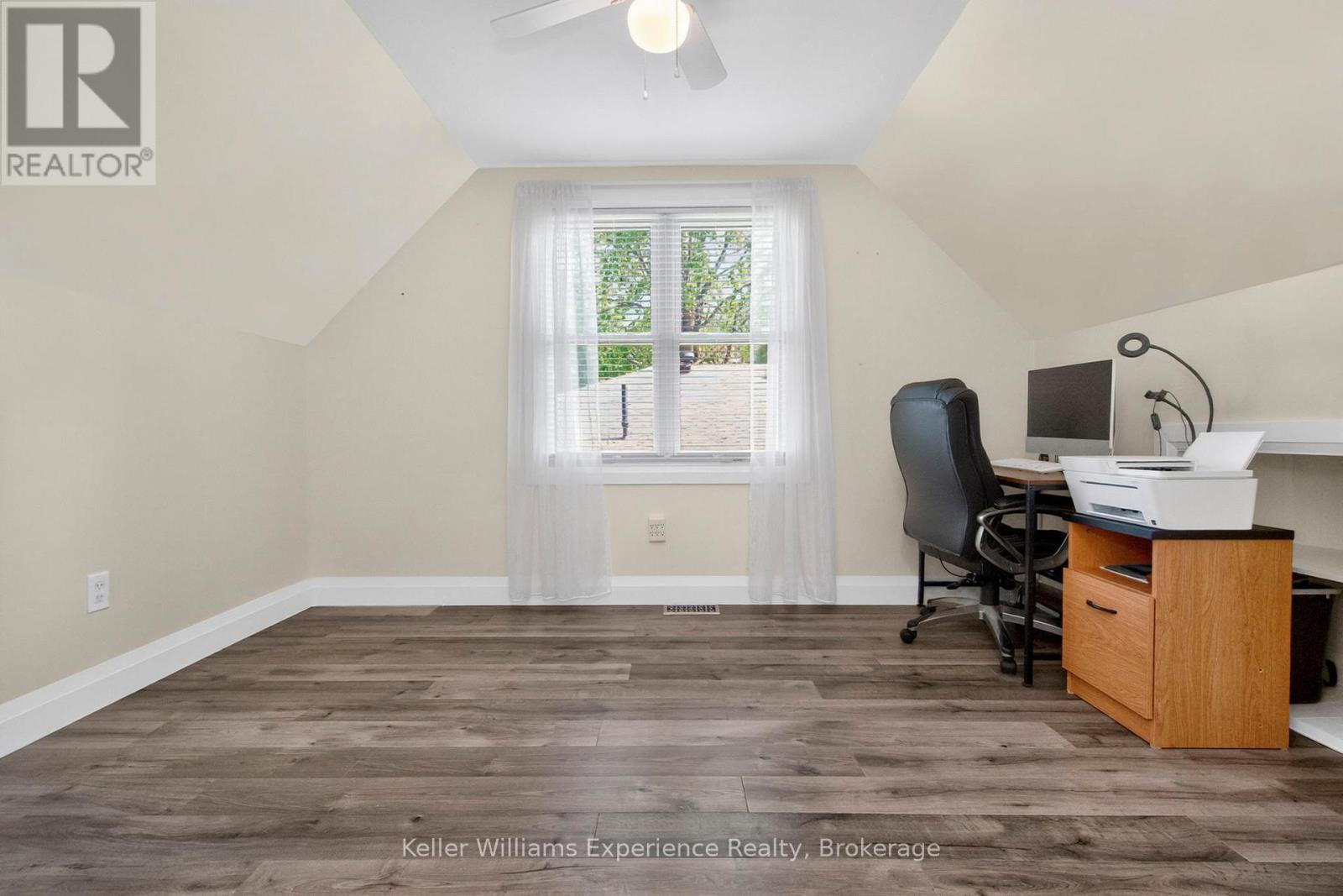 Bedroom / Office - 174 Seventh Street, Midland, ON