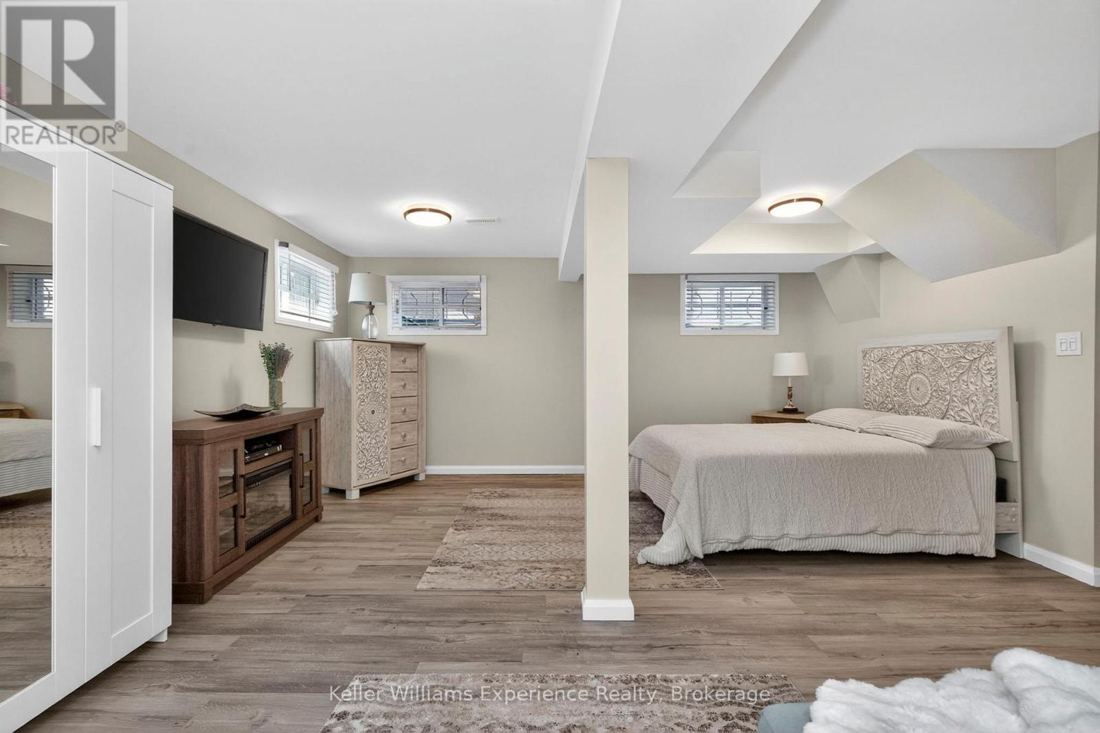 Family Room or Lower Bedroom - 174 Seventh Street, Midland, ON