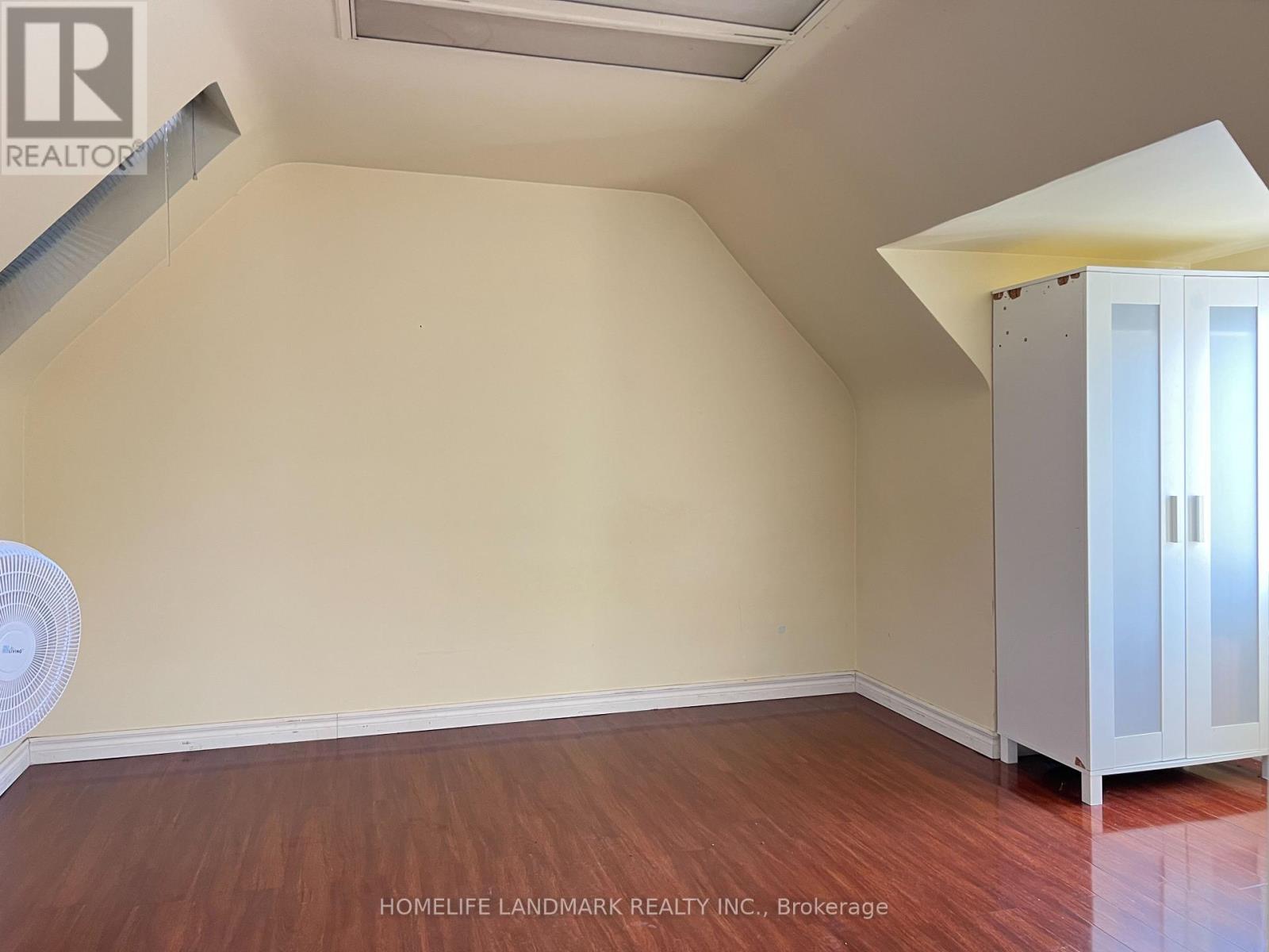 149 Finch Avenue W, Toronto, ON - Indoor Photo Showing Other Room