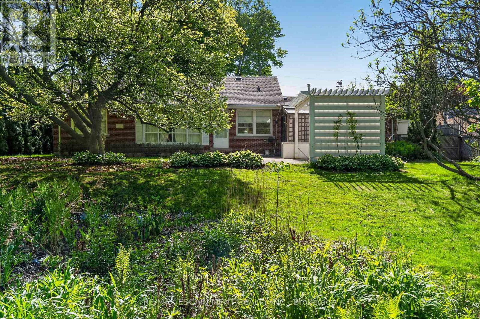 53 Lovers Lane, Hamilton, ON - Outdoor