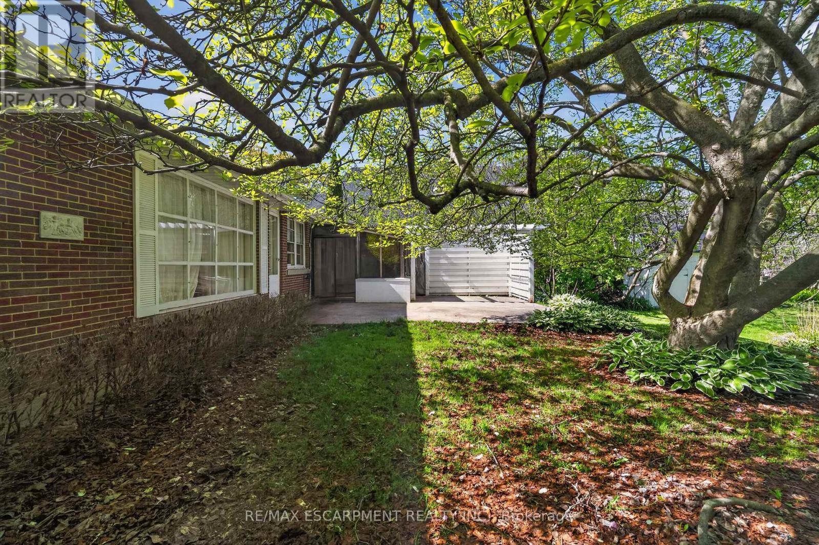 53 Lovers Lane, Hamilton, ON - Outdoor
