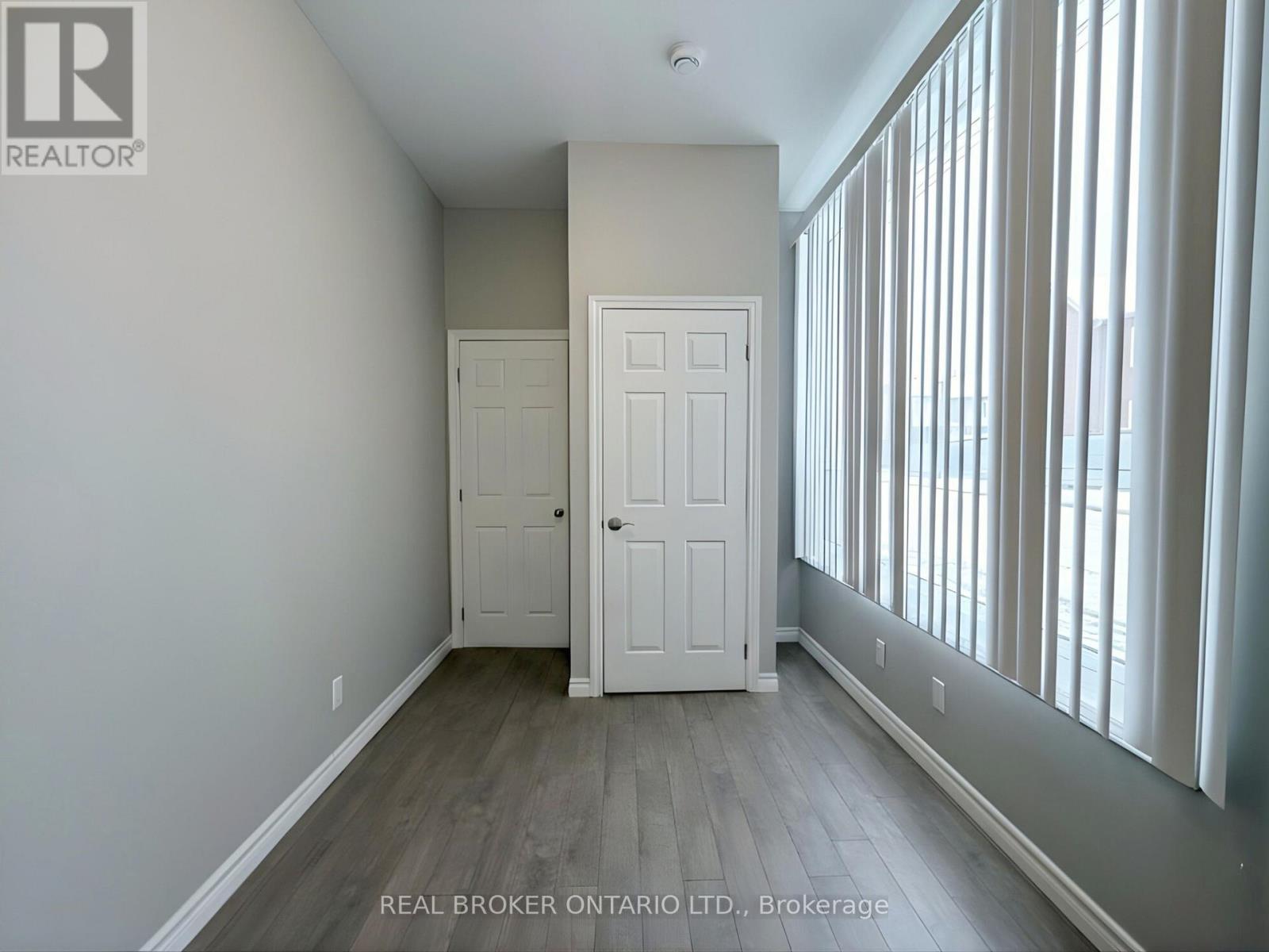 105 Cheever Street, Hamilton, ON - Indoor Photo Showing Other Room