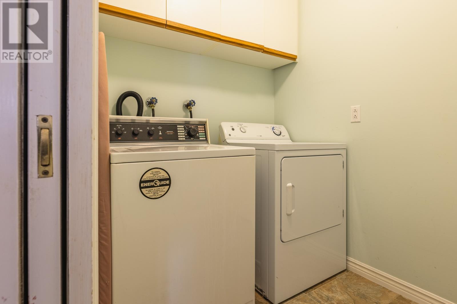 7 Viking Place, Corner Brook, NL - Indoor Photo Showing Laundry Room
