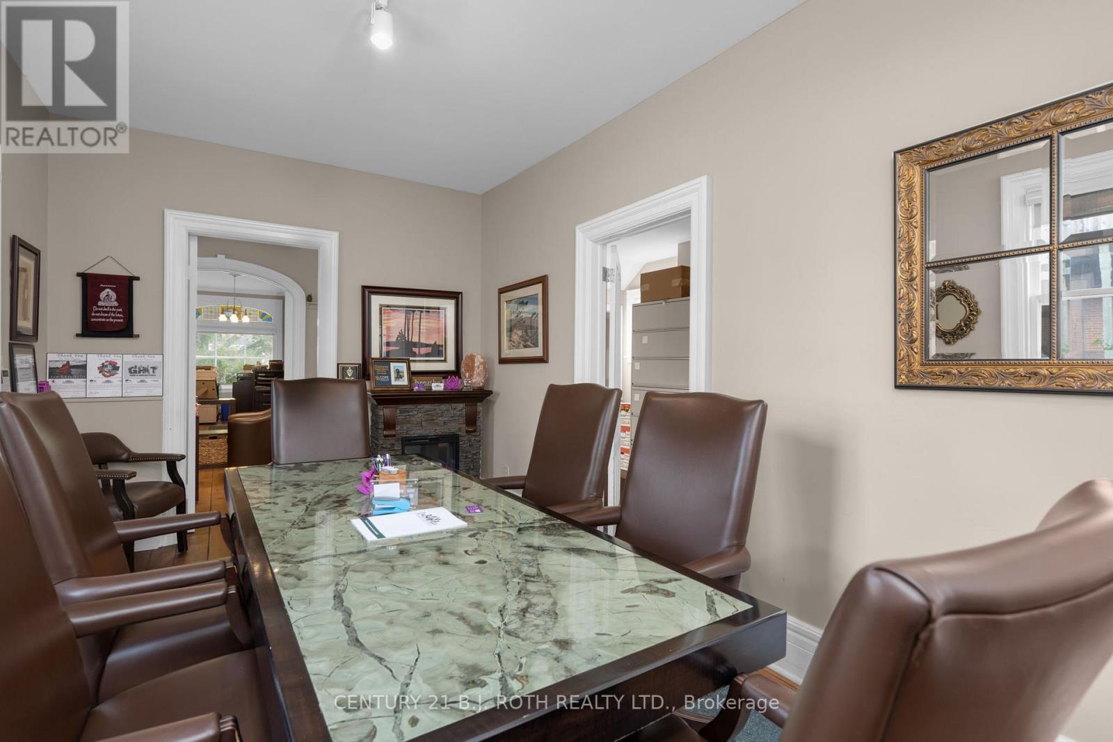 80 Worsley Street, Barrie, ON