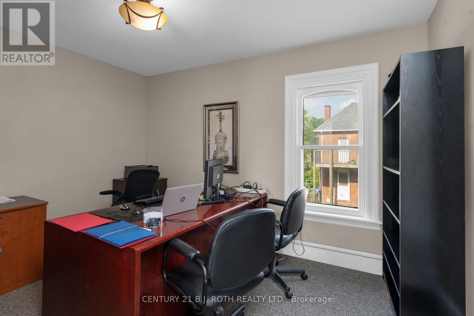 80 Worsley Street, Barrie, ON