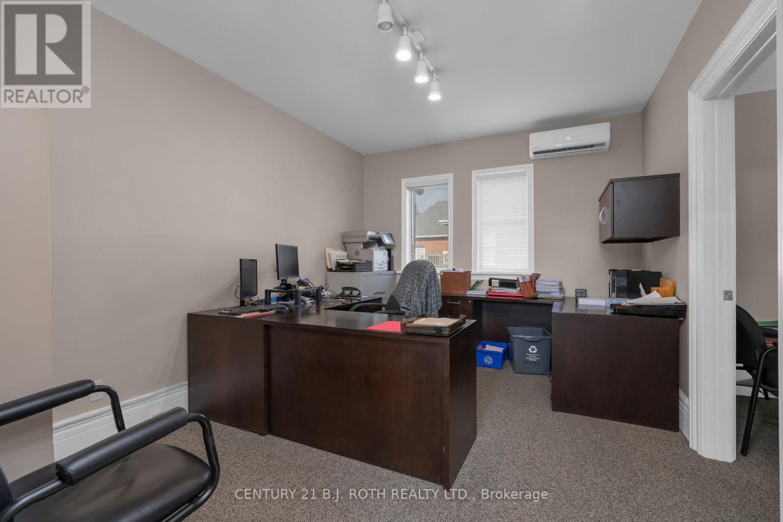 80 Worsley Street, Barrie, ON