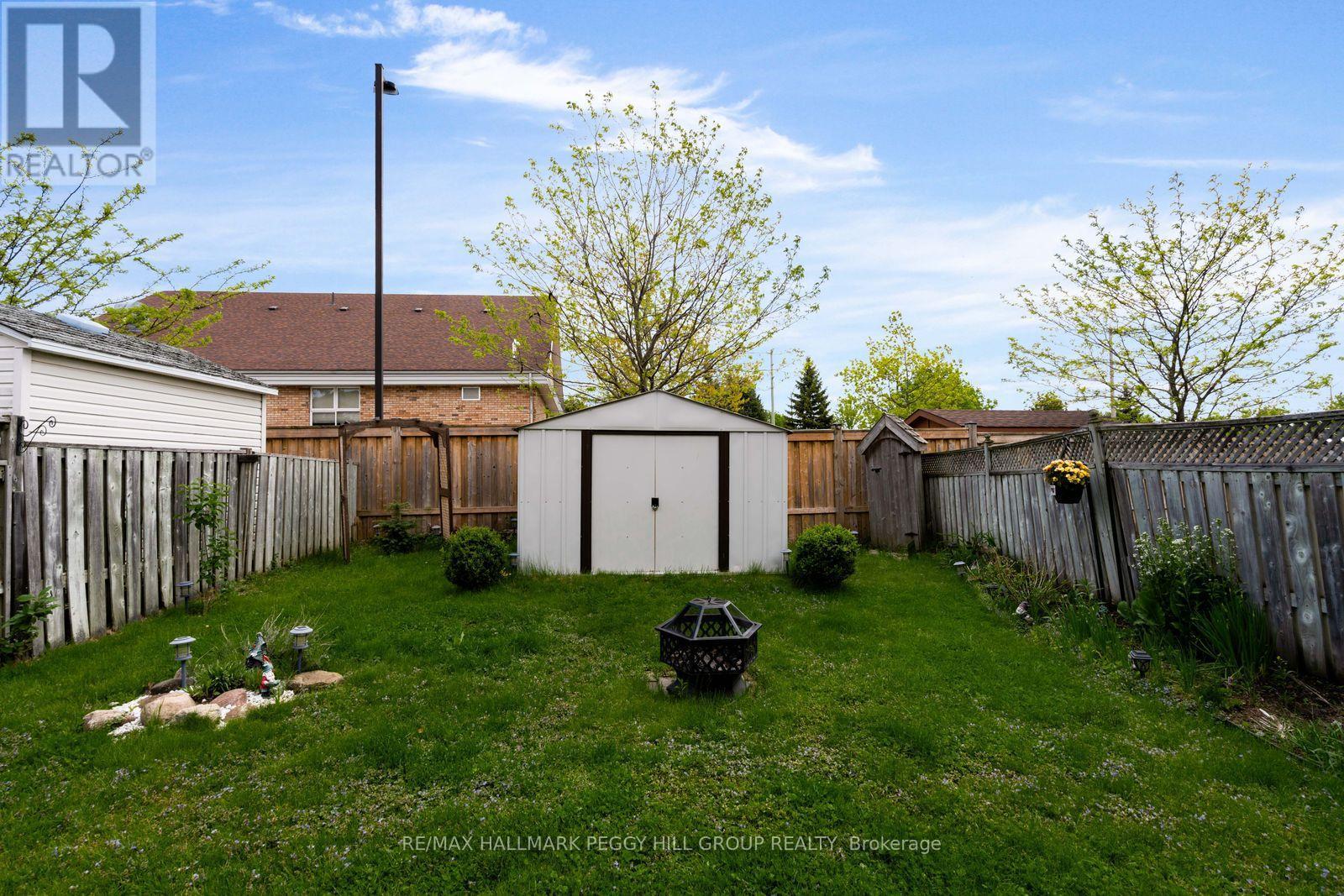 101 Downing Crescent, Barrie, ON - Outdoor