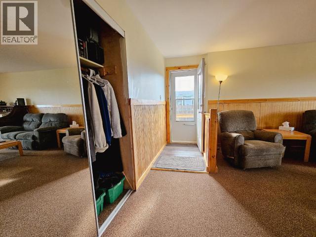 40 Ogilvie Crescent, Faro, YT - Indoor Photo Showing Other Room