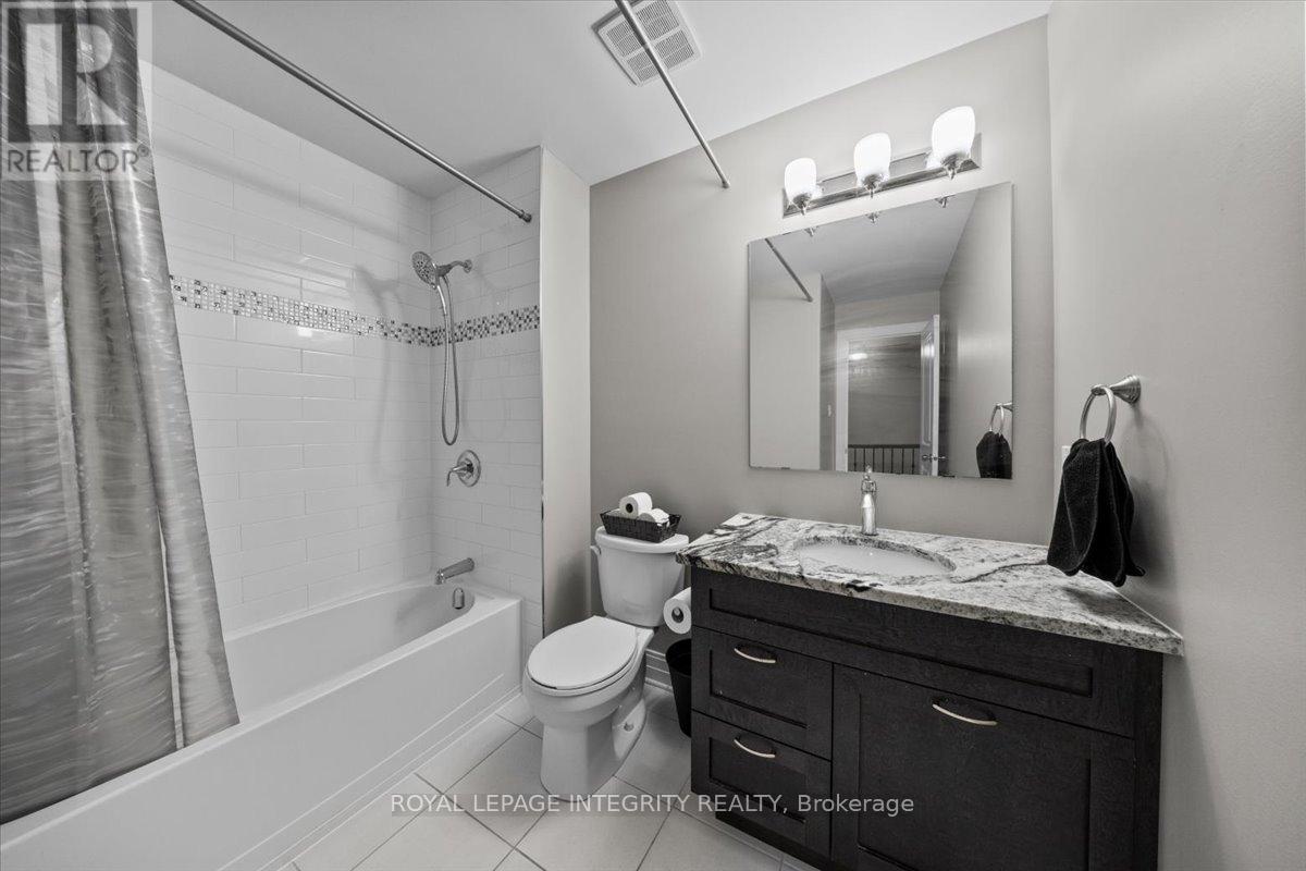 154 Woodhurst Crescent, Ottawa, ON - Indoor Photo Showing Bathroom