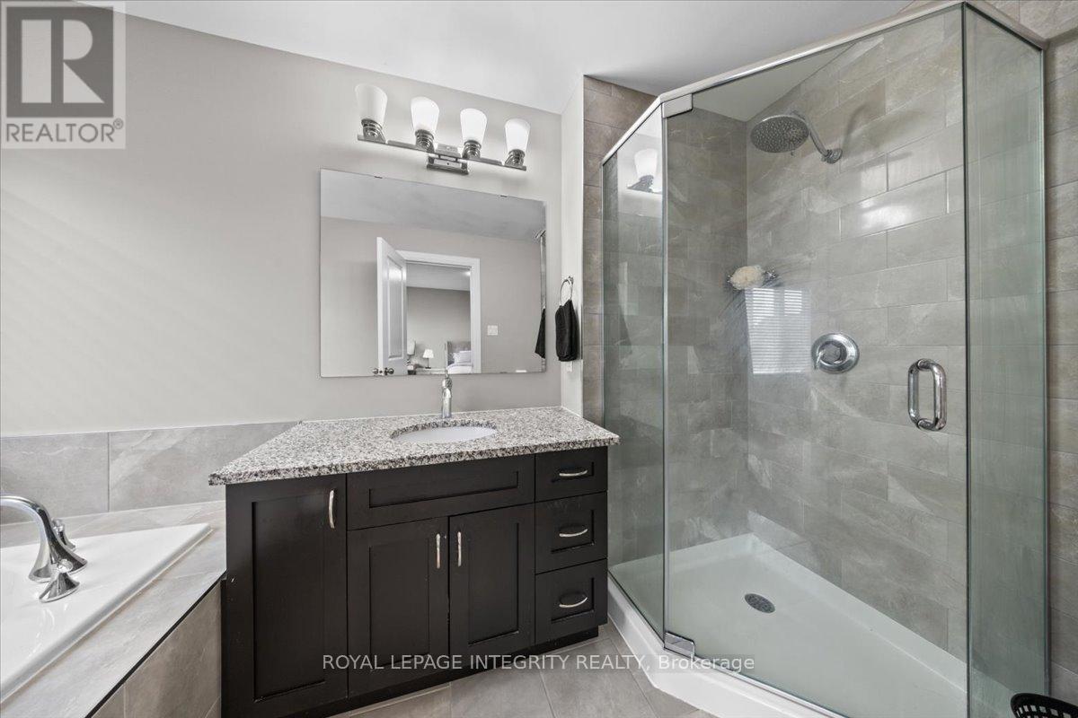 154 Woodhurst Crescent, Ottawa, ON - Indoor Photo Showing Bathroom