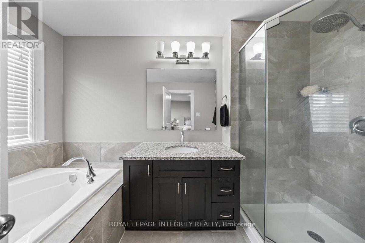 154 Woodhurst Crescent, Ottawa, ON - Indoor Photo Showing Bathroom