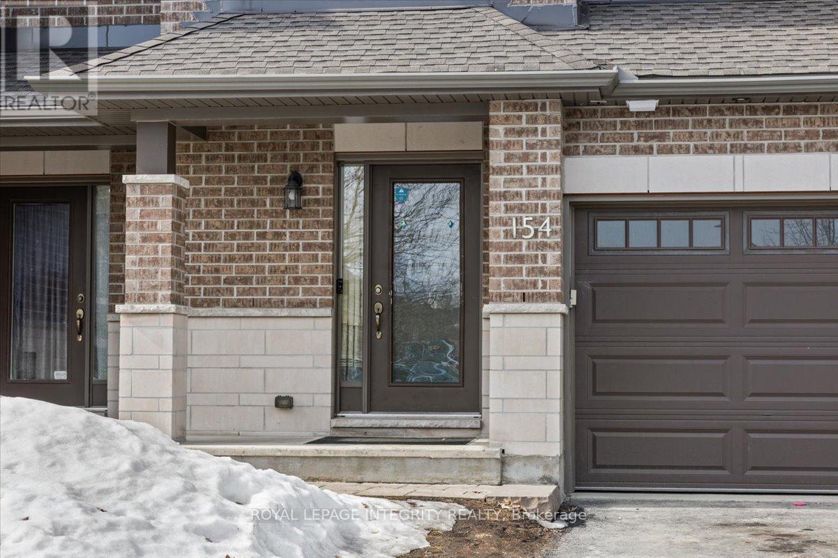 154 Woodhurst Crescent, Ottawa, ON - Outdoor