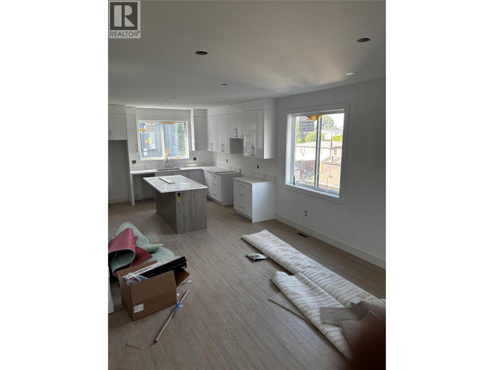 End unit with windows - 980 Franklyn Road Unit# 6 Lot# 6, Kelowna, BC