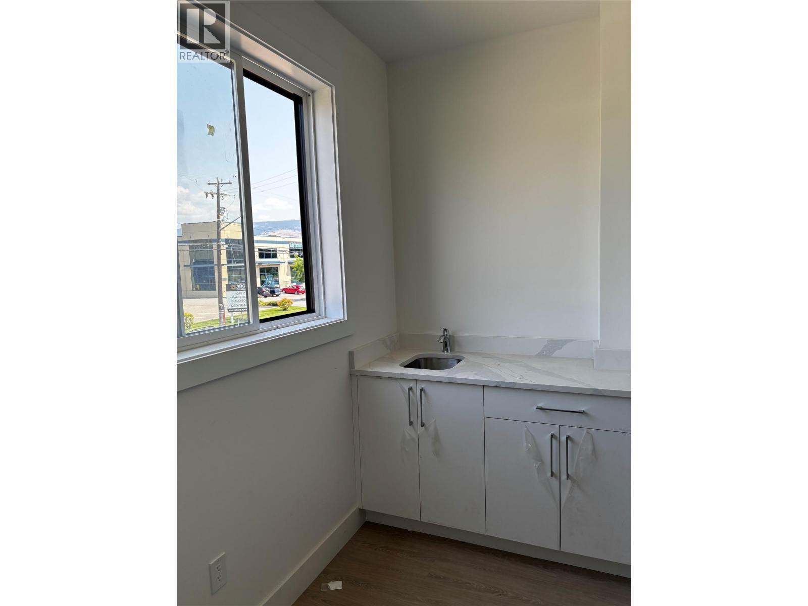 980 Franklyn Road Unit# 5 Lot# 5, Kelowna, BC - Indoor