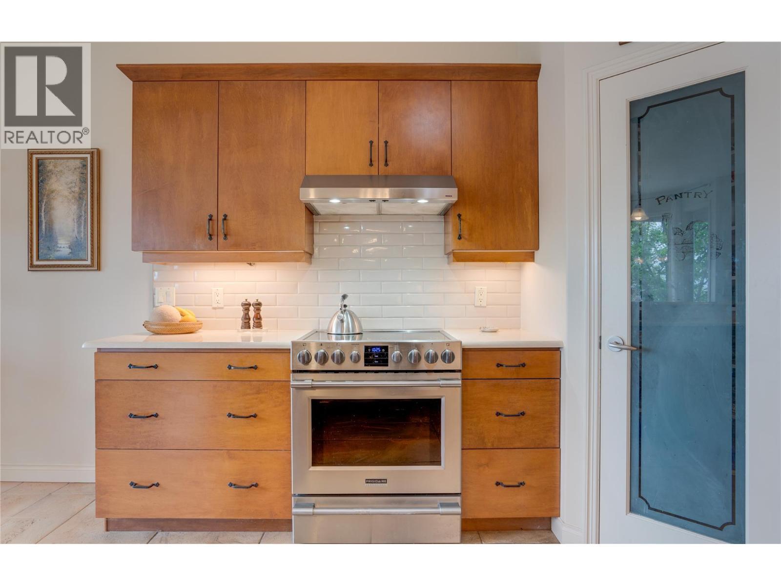 #8 Bayview Heights Lot# 8, Coldstream, BC - Indoor Photo Showing Kitchen With Upgraded Kitchen