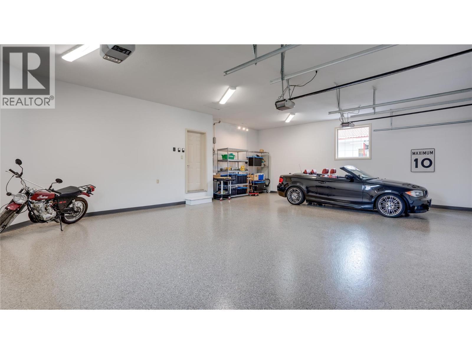 #8 Bayview Heights Lot# 8, Coldstream, BC - Indoor Photo Showing Garage