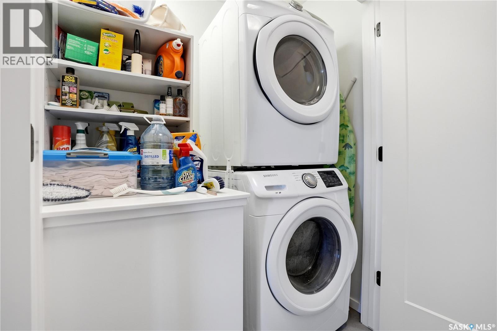 5000 Primrose Green Drive E, Regina, SK - Indoor Photo Showing Laundry Room