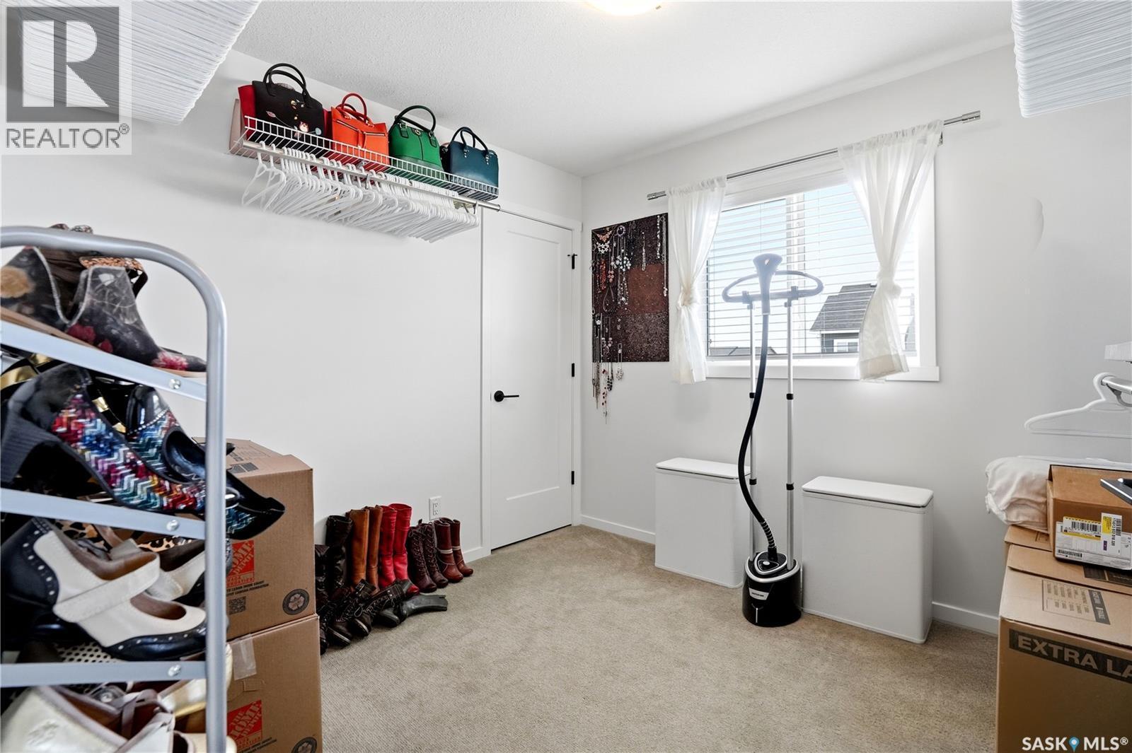 5000 Primrose Green Drive E, Regina, SK - Indoor Photo Showing Other Room