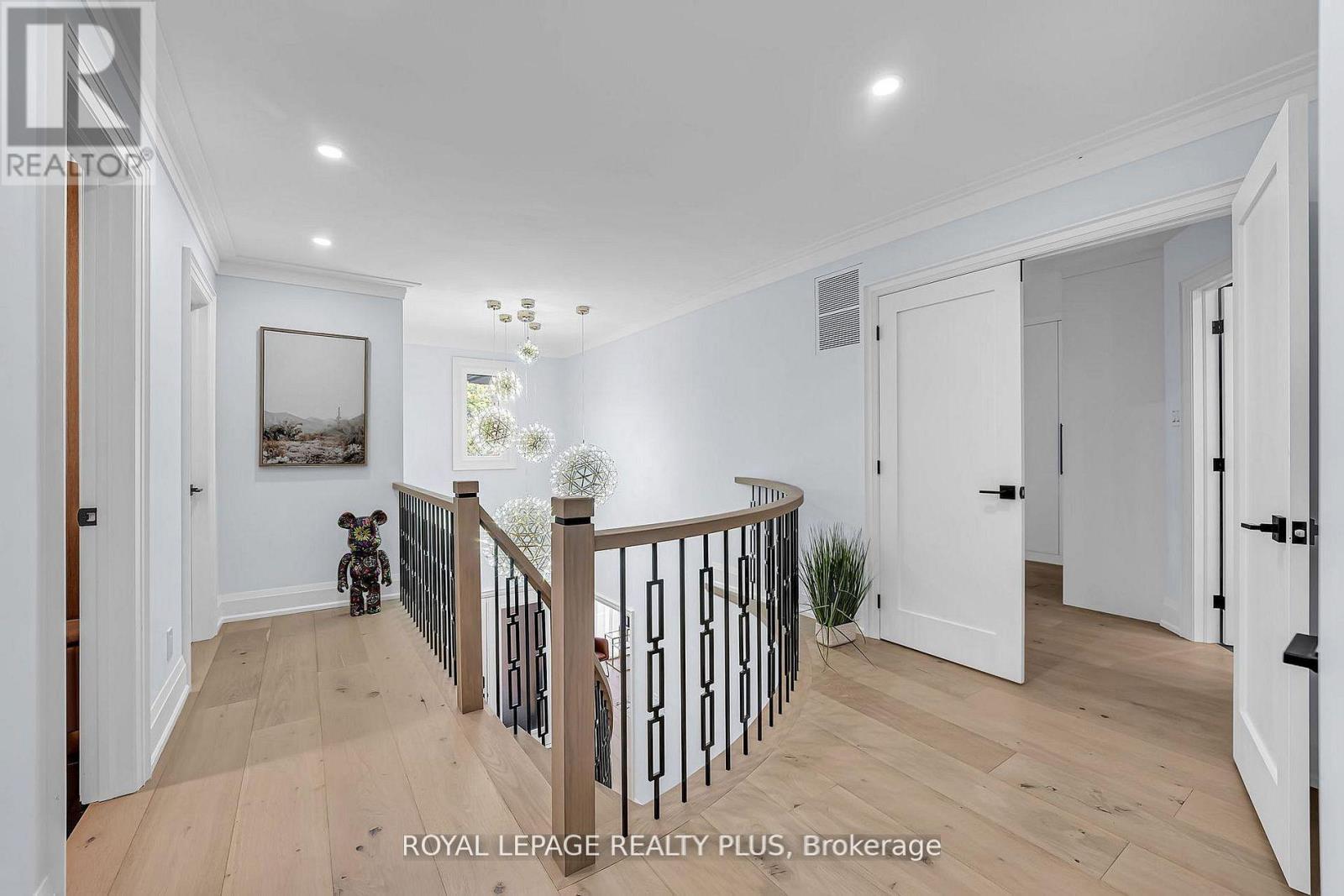 4344 Dallas Court, Mississauga, ON - Indoor Photo Showing Other Room