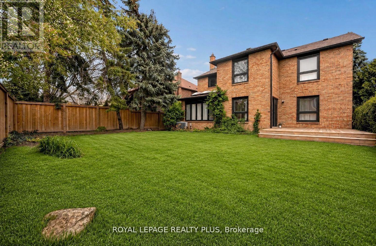 4344 Dallas Court, Mississauga, ON - Outdoor