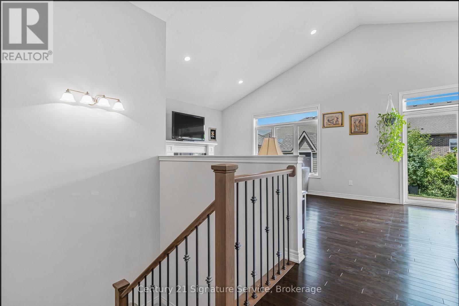 16 Gaiser Road, Welland, ON - Indoor Photo Showing Other Room