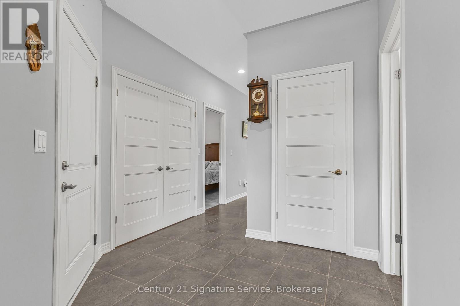 16 Gaiser Road, Welland, ON - Indoor Photo Showing Other Room