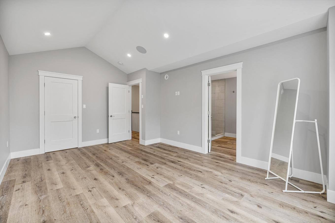 5 12 Harold Court, Cornwall, PE