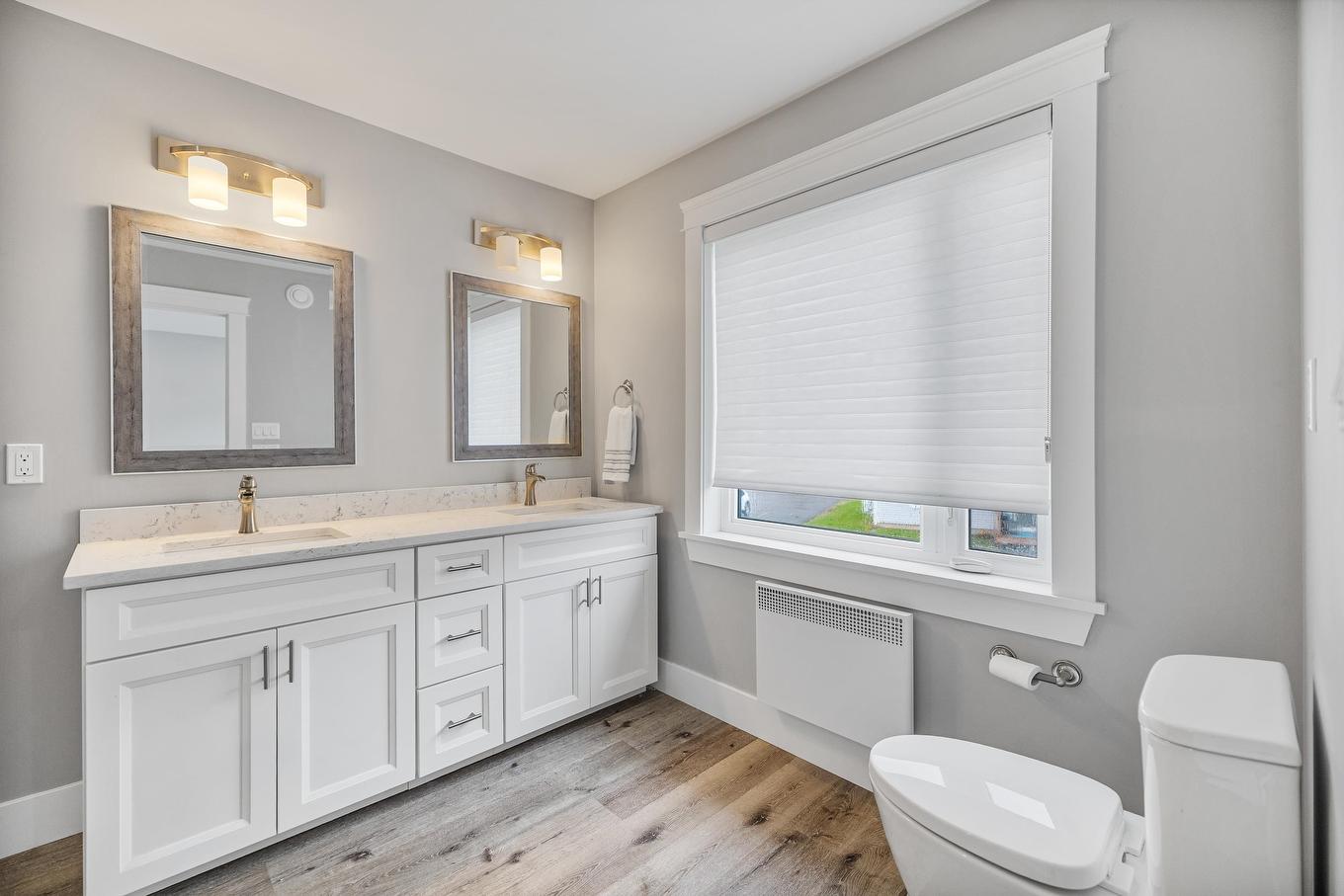 5 12 Harold Court, Cornwall, PE